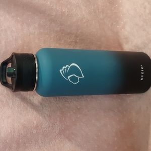 32oz BUZIO insulated stainless steel water bottle